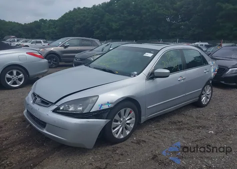 2005 Honda Accord 2.4 Ex из США, поврежденный, VIN 1HGCM56855A115577